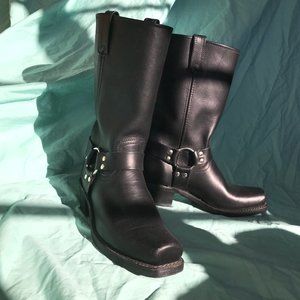 Frye Black 12 R Harness Boots. Black Leather